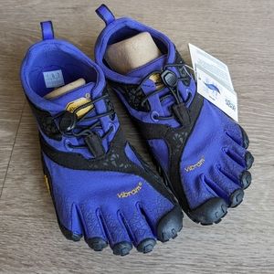 5finger kid shoes sz 4 or 36